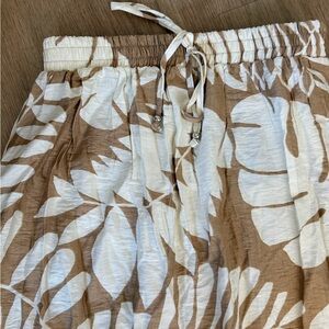Tropical Leaf Print Drawstring Skirt - Cream & Brown
